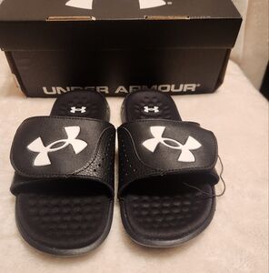 Brand New Under Armour Big Kids Ignate Slide On Sandals